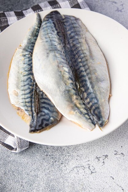 cavala peixe cru frutos do mar cozinhar refeição saudável comida lanche dieta na mesa cópia espaço comida