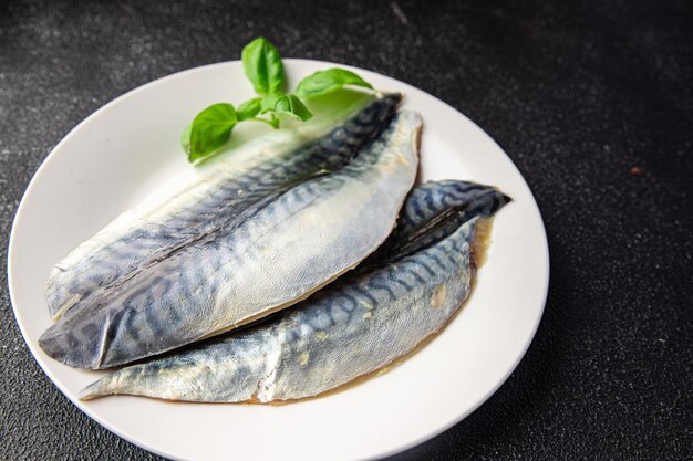 cavala peixe cru frutos do mar cozinhar refeição saudável comida lanche dieta na mesa cópia espaço comida