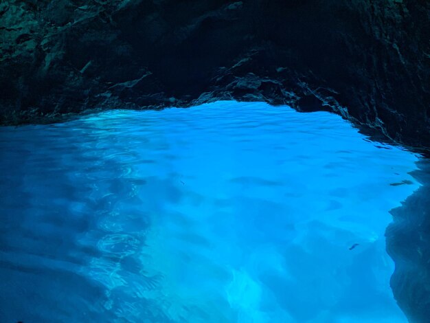 Foto caverna azul da croácia