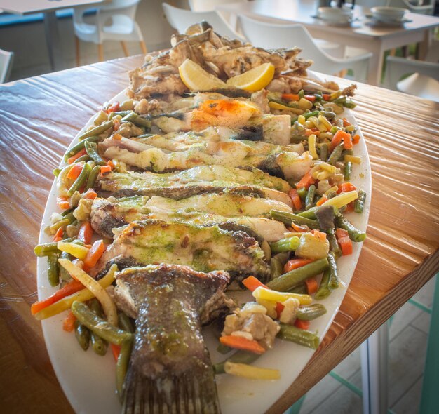 cazuela de pescados en salsa