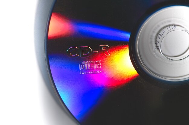 Foto cd de dados com luzes coloridas reflexivas