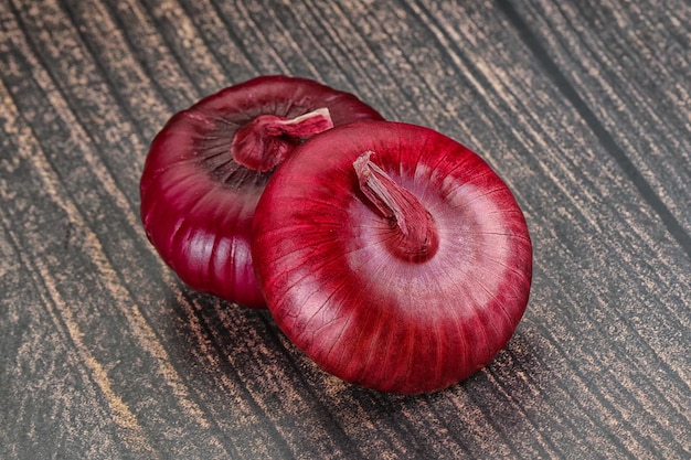 Cebolla violeta madura para cocinar