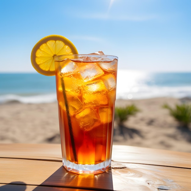 Celebração de festa no verão para bebida coquetel mocktail garota praia verão luz do dia ervilha de limão