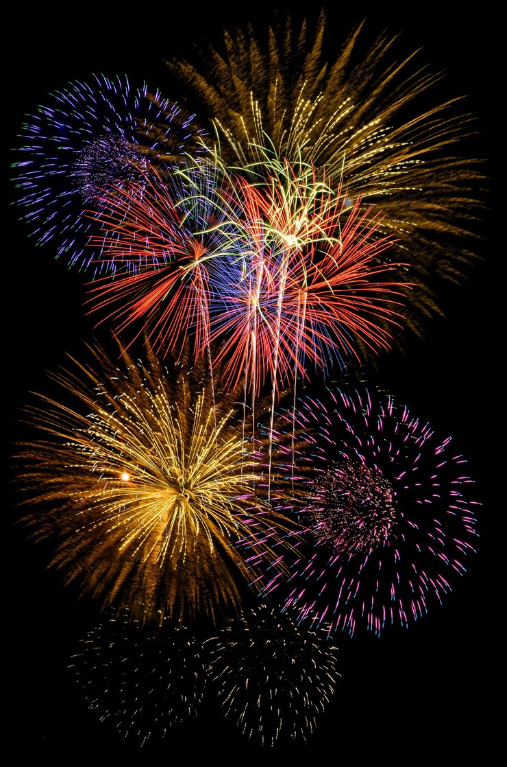 Foto celebração de fogos de artifício e o fundo do céu à noite