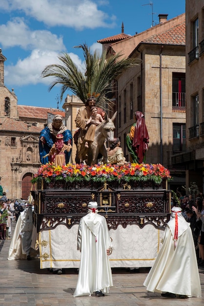 Celebração do Domingo de Ramos nas ruas de Salamanca, Espanha