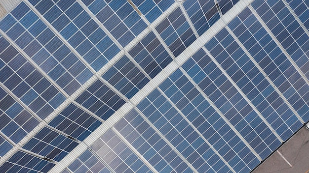 Célula solar de tecnologia Célula solar no telhado da indústria fabril Painéis solares no telhado da fábrica