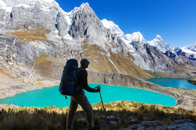 Cena de caminhada nas montanhas da Cordilheira, Peru