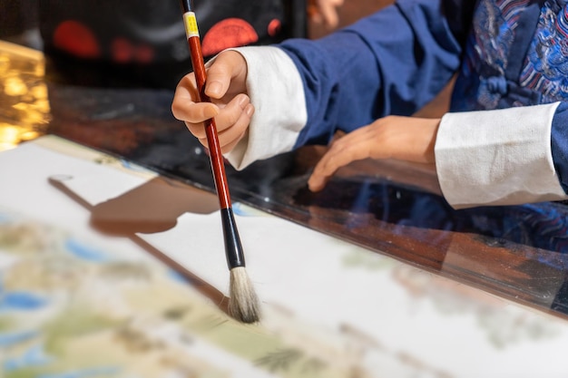 Foto cena de pincelada de tinta antiga do museu fino