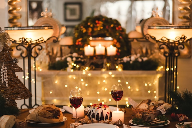 Cena festiva de Navidad. Concepto de comida tradicional navideña