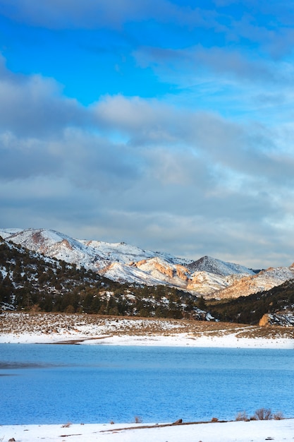 Foto cena vertical de inverno na empresa, utah