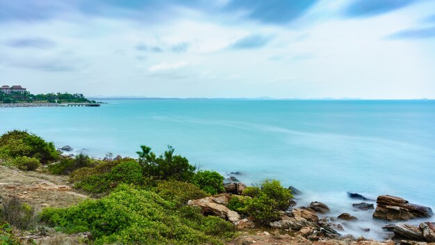 Cenário de longa exposição no Parque Nacional de Khao Laem Ya, Rayong, Tailândia