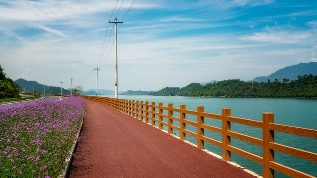 Cenário do lago qiandao em hangzhou