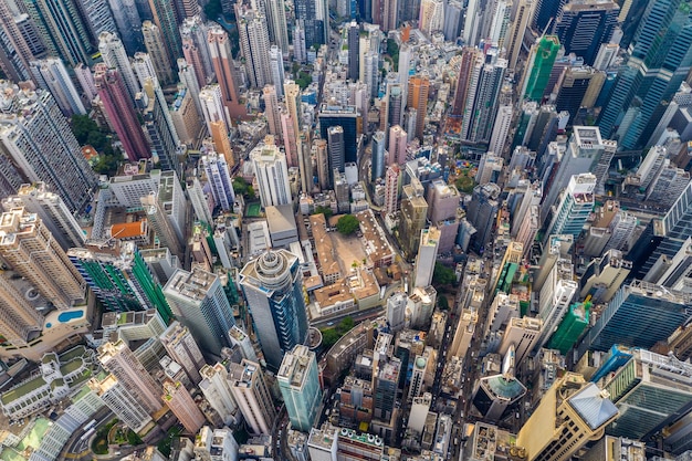 Central, Hong Kong, 30 de abril de 2019: Vista de arriba hacia abajo de la ciudad de Kong