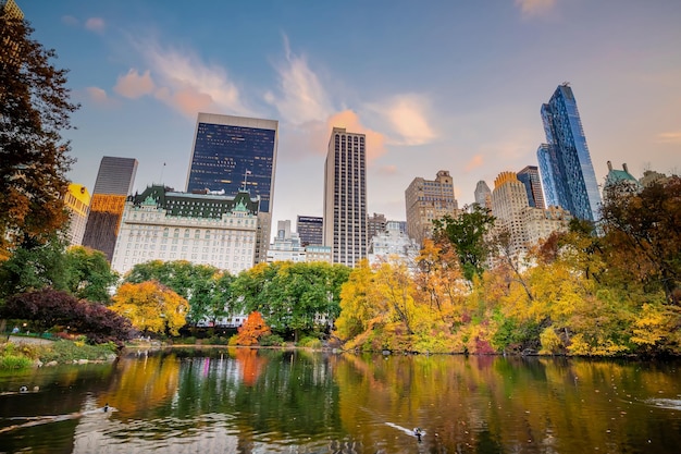 Central Park no outono no centro de Manhattan New York City