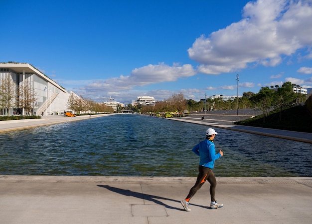 En el Centro Cultural Athleterunner nombrado después de Stavros Niarchos en Atenas Grecia