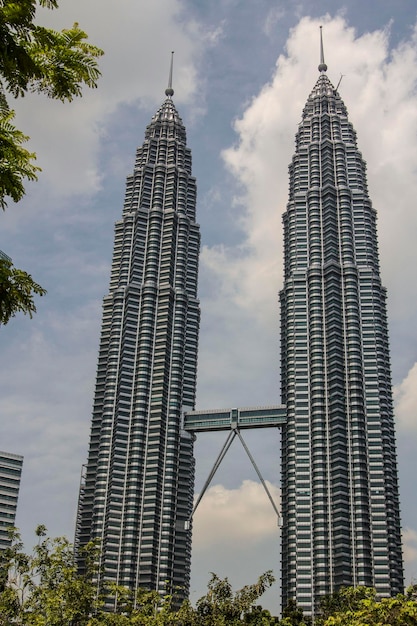 Centro da cidade de Kuala Lumpur, arranha-céus e torres gêmeas Petronas em Kuala Lumpur, Malásia