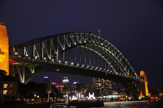 Centro da cidade de Sydney à noite, Austrália