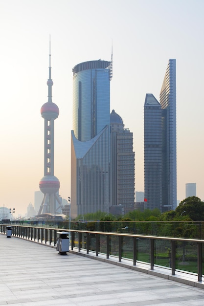 Centro financiero Lujiazui y Oriental Pearl Tower, Shanghai