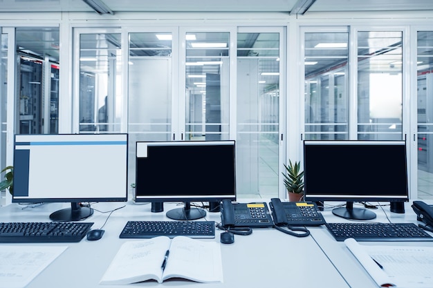 Centro de salas de servidores para el intercambio de datos cibernéticos