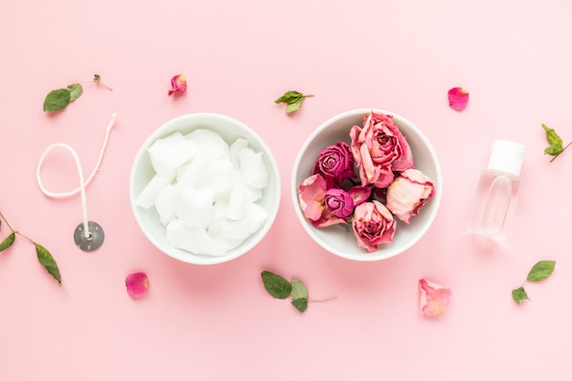 Foto cera conceito faça você mesmo, pavio, rosas secas