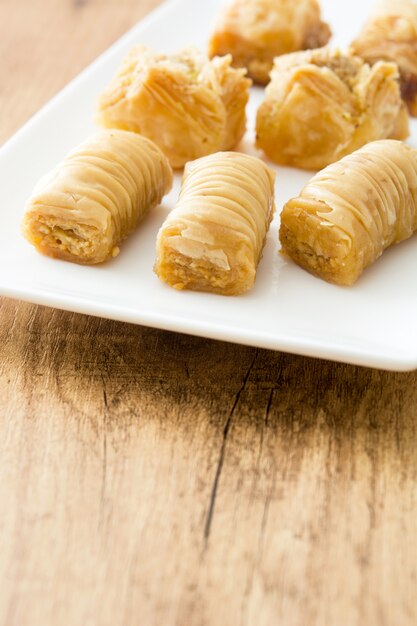 Cerca de postre con baklava