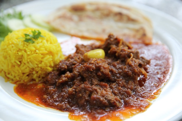 Cerdo al curry con arroz, curry Hinlay