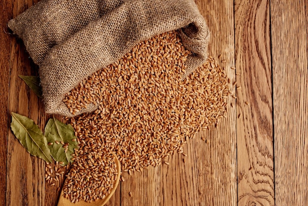 Cereais em saco alimentos ingredientes naturais vista de cima foto de alta qualidade