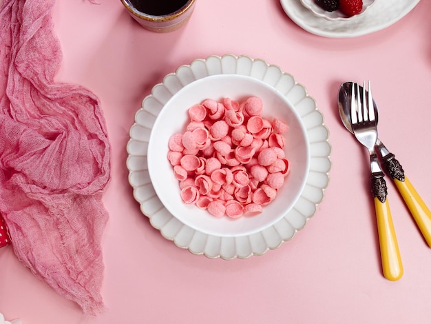 Cereal rosa con sabor a fresa