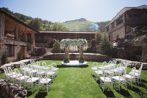 Foto ceremonia de boda en las montañas