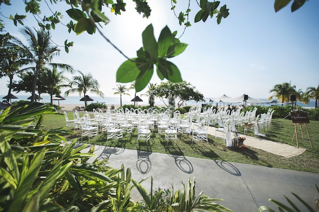 Ceremonia de boda romántica en la playa