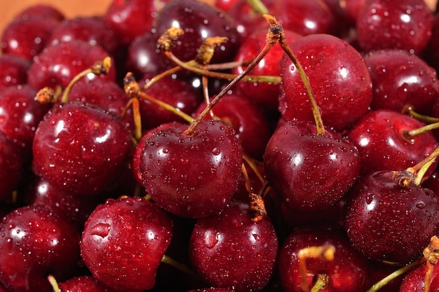 Cerezas rojas de cerca