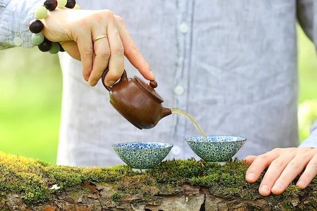 cerimônia do chá japonês no jardim primavera, aroma de cerejeira sakura na ásia