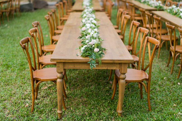 Cerrar en decoración de sillas de boda