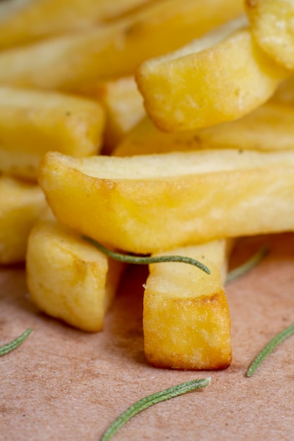 Cerrar deliciosas papas fritas