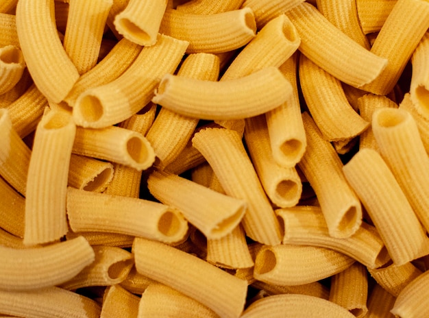 Cerrar fotografía macro de pasta casera penne fresca