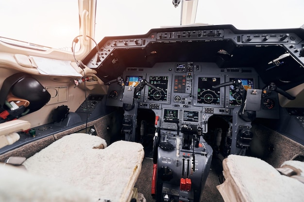 Cerrar vista enfocada de la cabina del avión