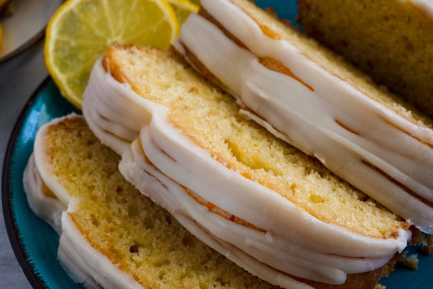 Cerrar vista de pastel de limón. Delicioso postre casero para el desayuno.
