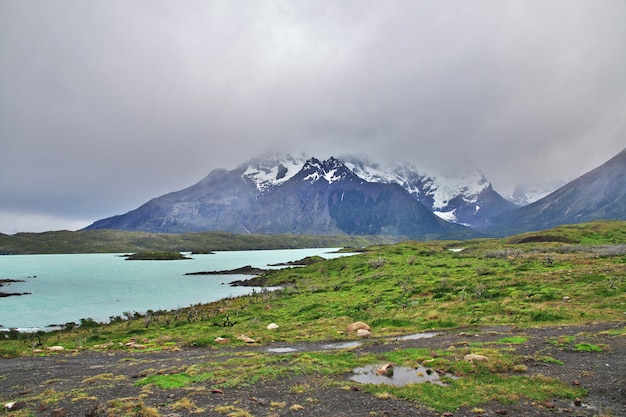 Cerro Paine Grande no Parque Nacional Torres del Paine, Patagônia, Chile