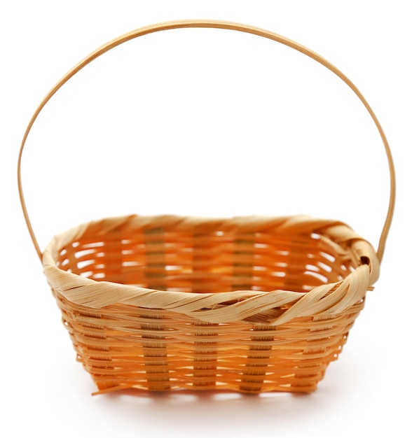 Cesta de comida vacía aislado sobre fondo blanco.
