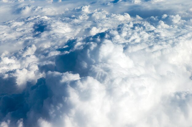 Céu acima das nuvens