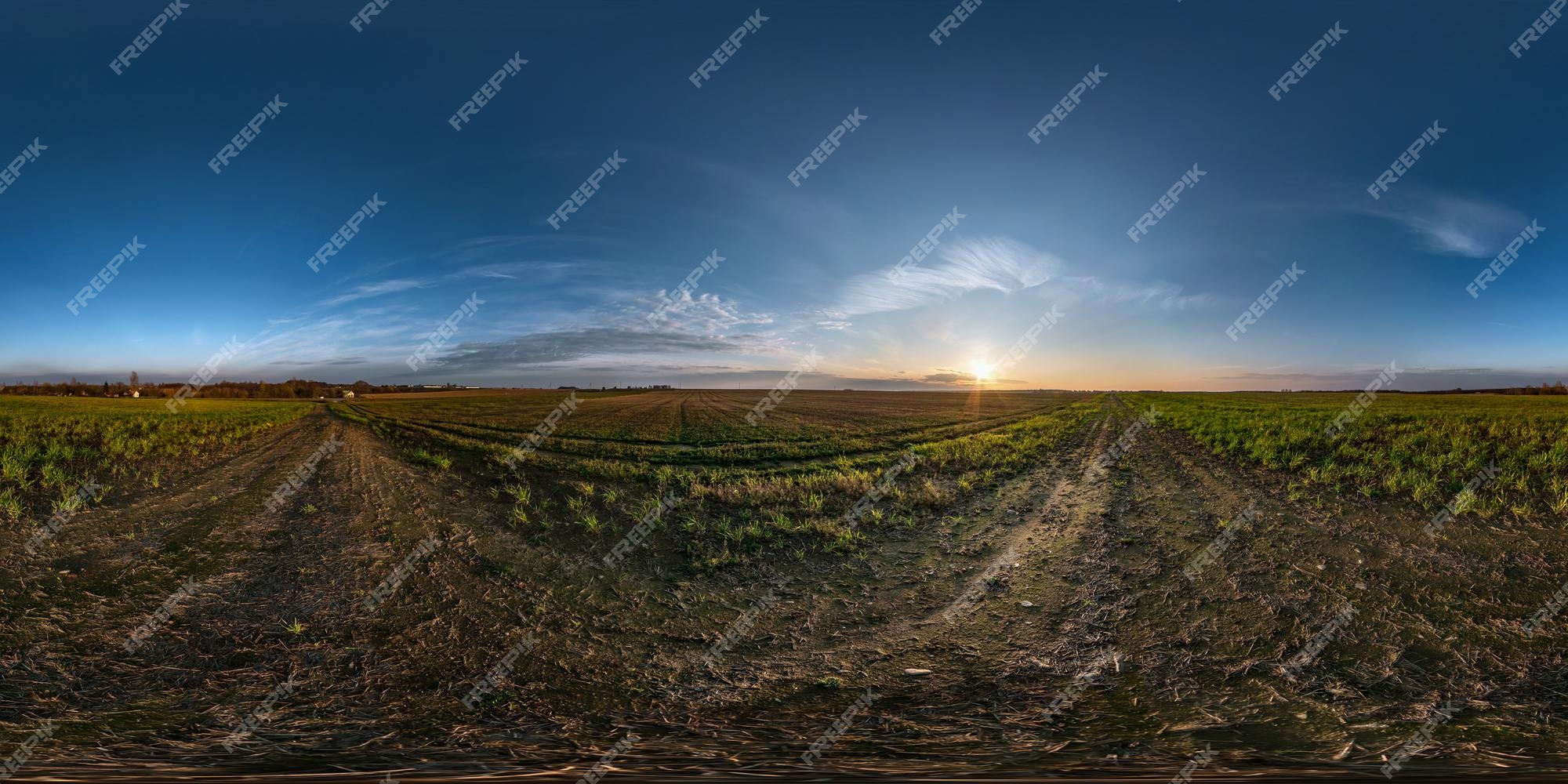 Céu Do Pôr Do Sol Com Nuvens Da Noite Como Vista Panorâmica Hdri