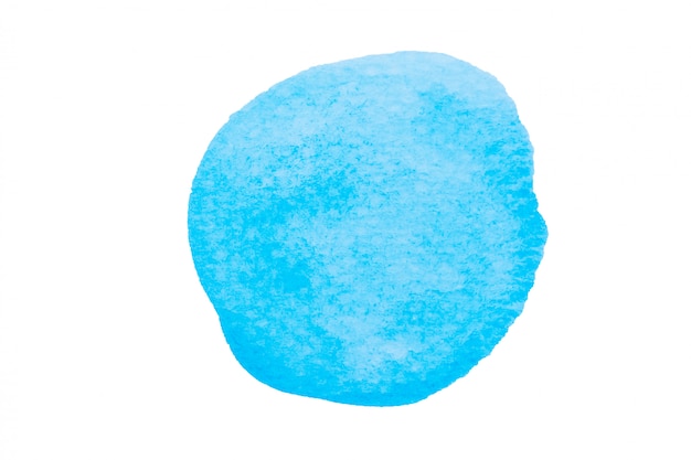 Céu azul aquarela, manchas azuis claras, isoladas no fundo branco com traçado de recorte