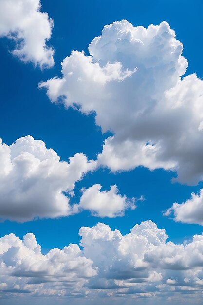 Céu azul com nuvens