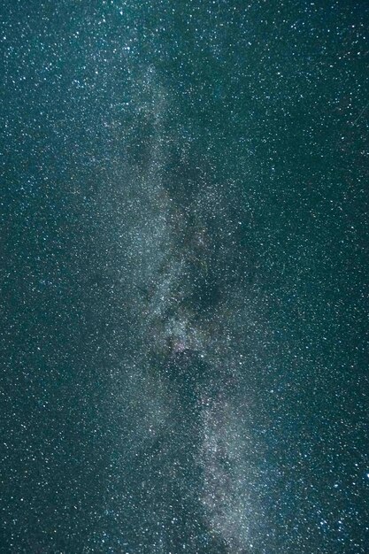 Céu bonito e montanhas