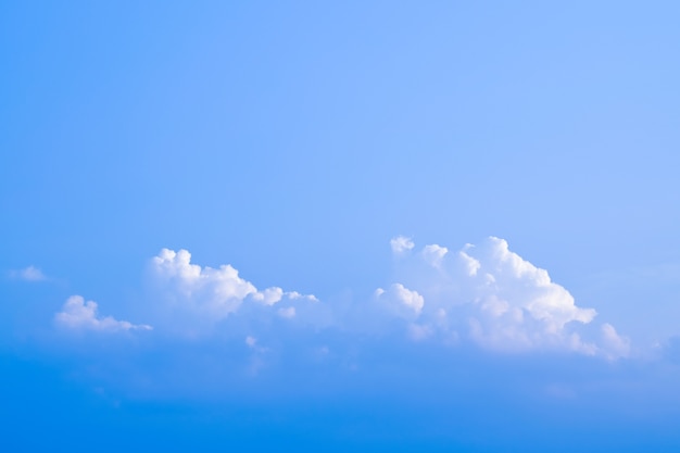 Foto céu com nuvens, céu e nuvens