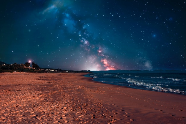 Céu estrelado da praia à noite design de colagem