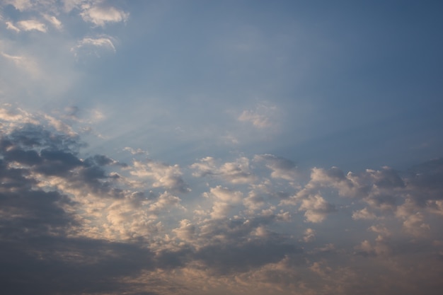 Céu, nuvens, lindas À noite