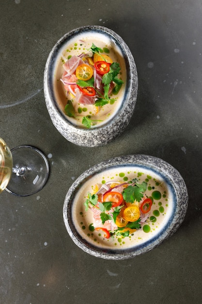 Ceviche de atún en salsa ponzu