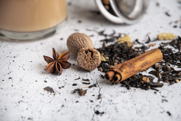 Chá preto Masala chai com especiarias