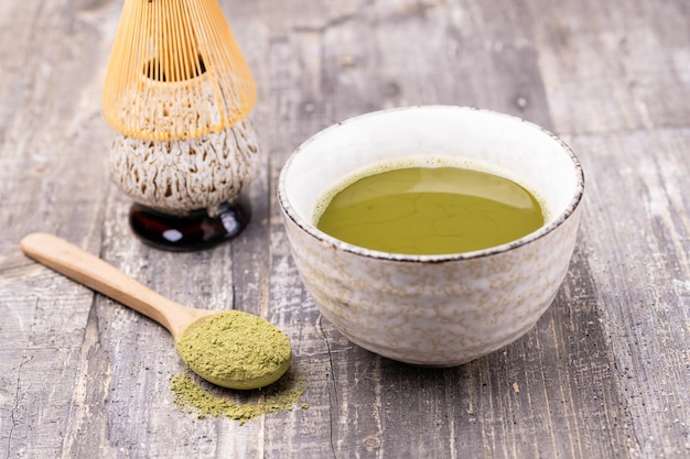 Chá verde japonês tradicional matcha closeup